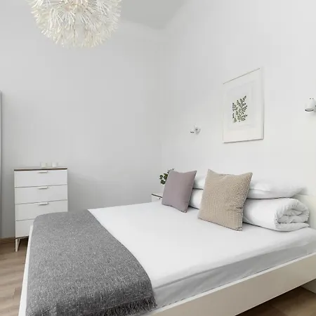 1 Bedroom - Ludwika Zamenhofa 6 Street Cracóvia