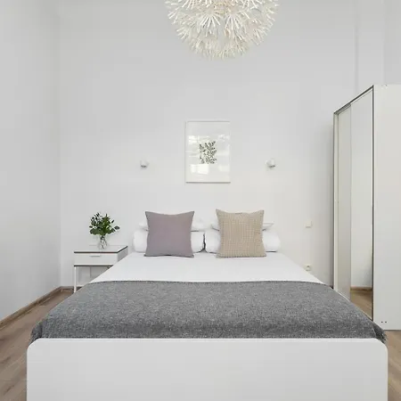 1 Bedroom - Ludwika Zamenhofa 6 Street Apartmán
